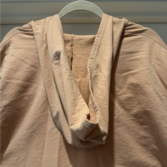 WILD FABLE Unique Casual Tan Hooded Top Shortsleeved Slits on Sides Athleisure - Picture 7 of 14